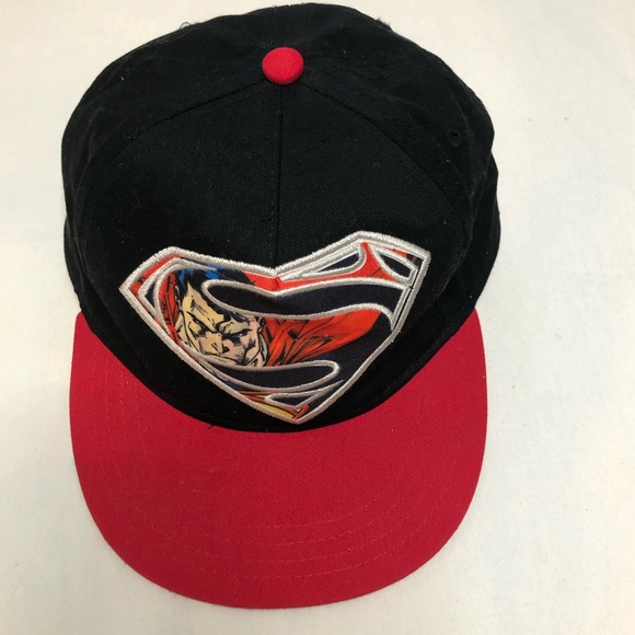 DC Comics Superman Snapback Hat - Picture 1 of 8